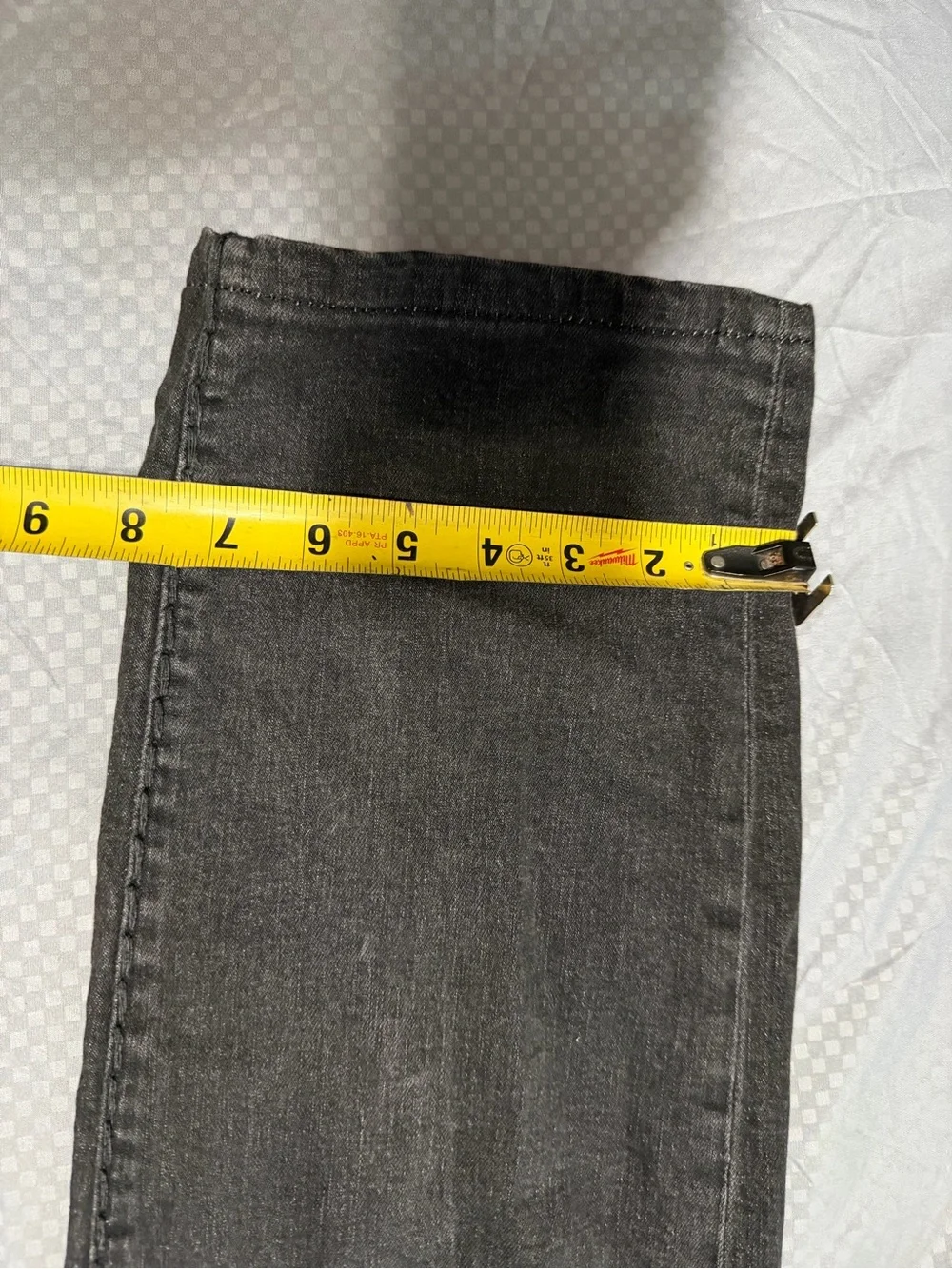 Size 40 True Religion Geno Relaxed slim Jeans